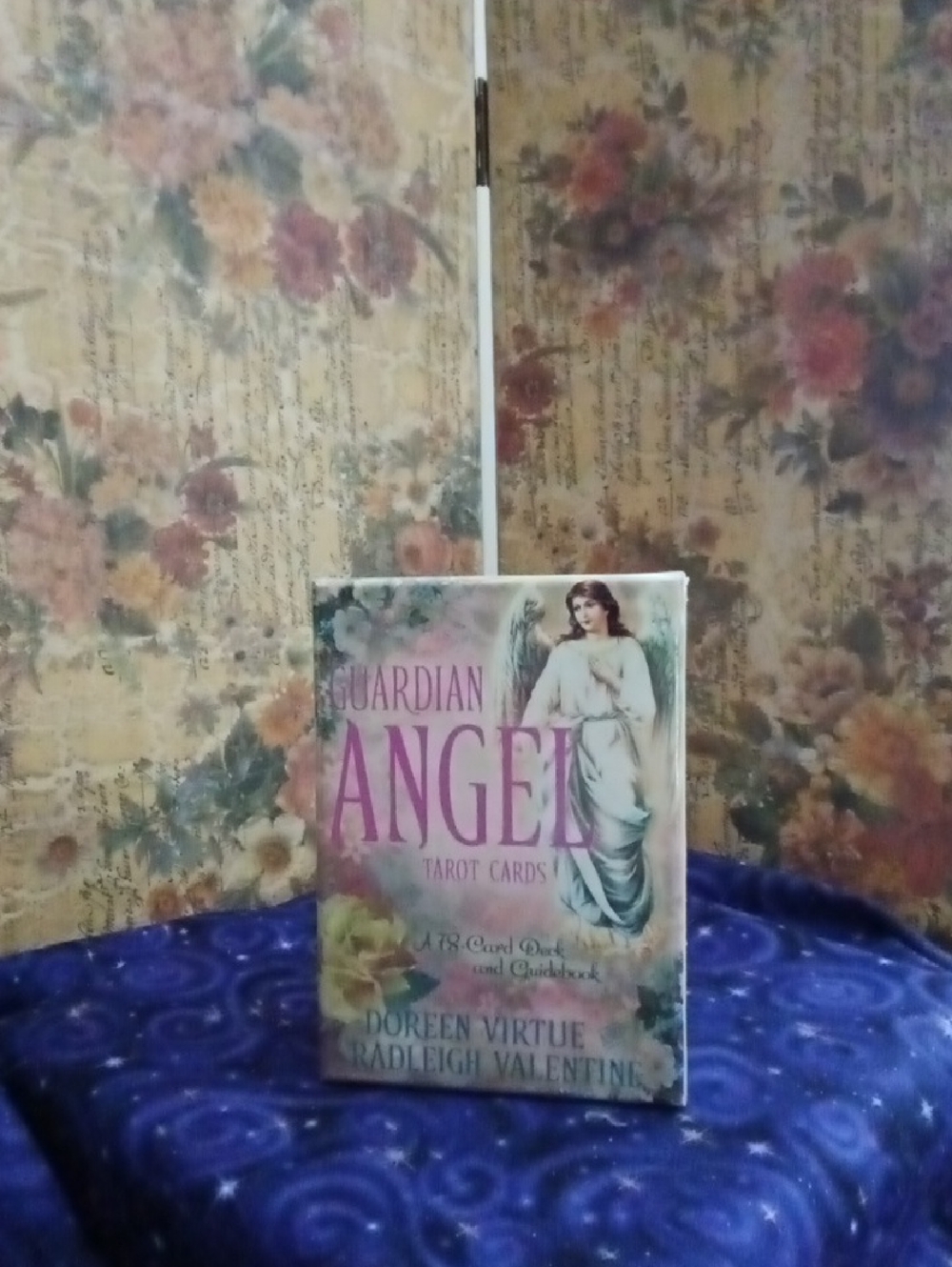 Guardian Angel Tarot Cards by Doreen Virtue And Radleigh Valentine
